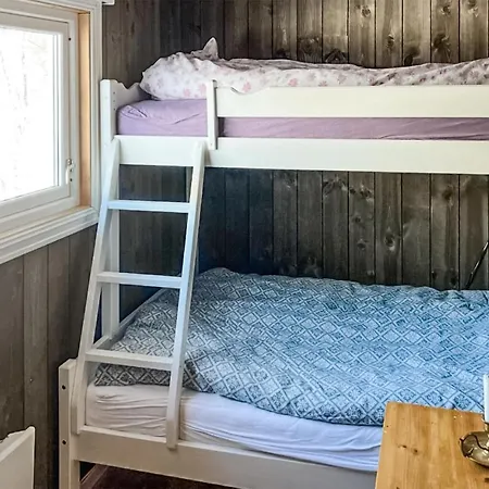 3 Bedroom Beautiful In Сasa de vacaciones *